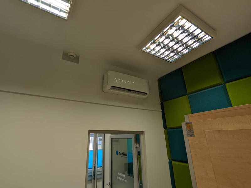 Montaż klimatyzacji w Wałbrzychu w szkole
